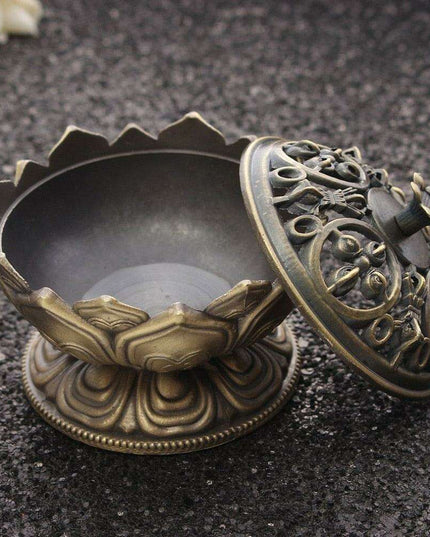 Lotus Flower Incense Burner - Handcrafted Decorative Piece for a Serene Environment