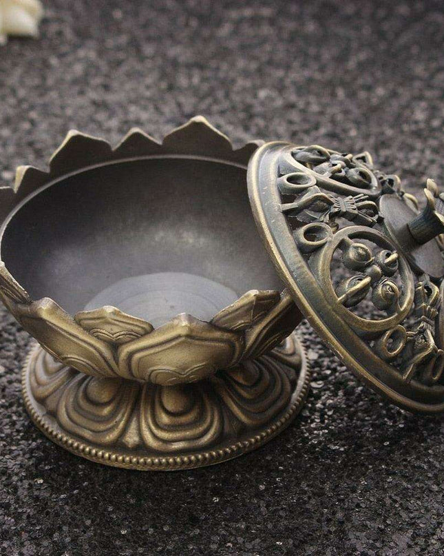 Lotus Flower Incense Burner - Handcrafted Decorative Piece for a Serene Environment
