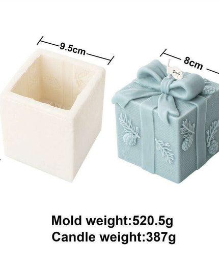 Magical Christmas Candle Making Kit with Santa-Themed Packaging & Scented Adornments