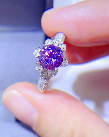 Timeless Radiance: 1 Carat Lab-Grown Diamond Ring with Moissanite and Zircon Accents