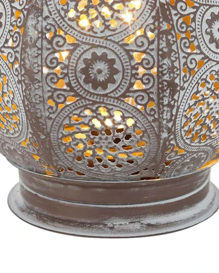 Moroccan Elegance: Vintage Metal Candle Lantern for Enchanting Ambiance