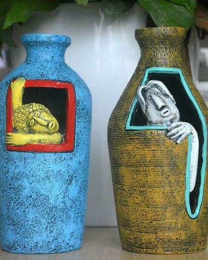 European Elegance: Handcrafted Resin Vase for Sophisticated Spaces