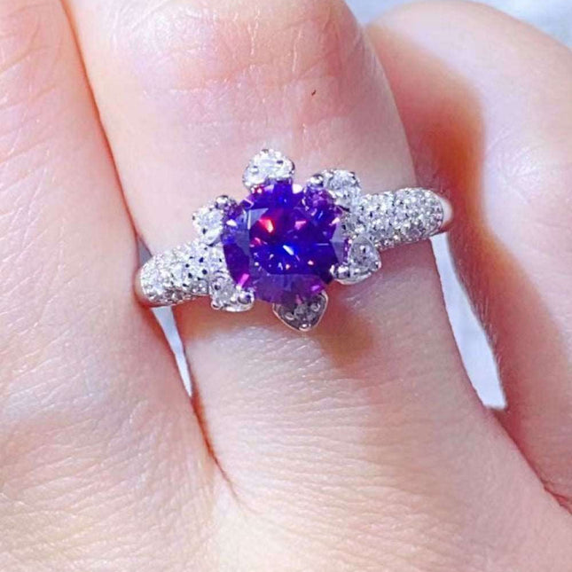 Timeless Radiance: 1 Carat Lab-Grown Diamond Ring with Moissanite and Zircon Accents