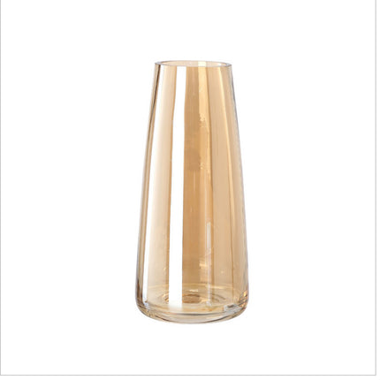 European Style Glass Vase With Transparent Flower Arrangement