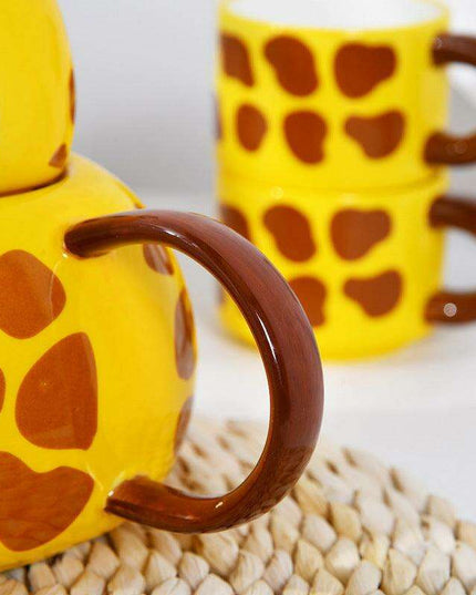 Charming Giraffe-Inspired Ceramic Mug Collection
