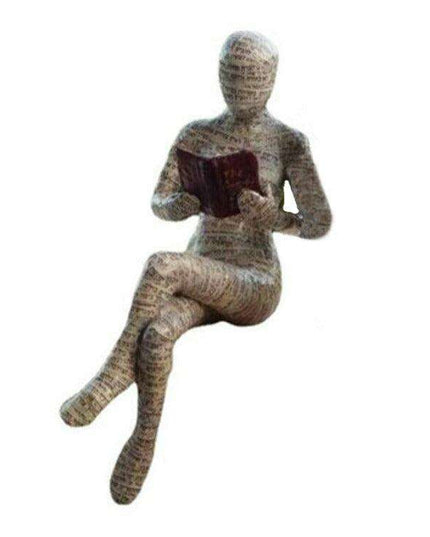 Sophisticated Resin Lady Sculpture: A Chic Touch for Home Interiors