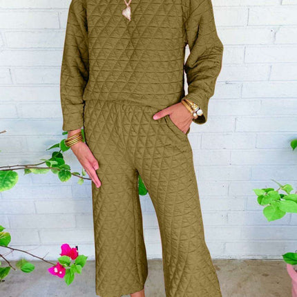 Sage Green Quilted Lounge Ensemble for Chic Comfort and Versatility