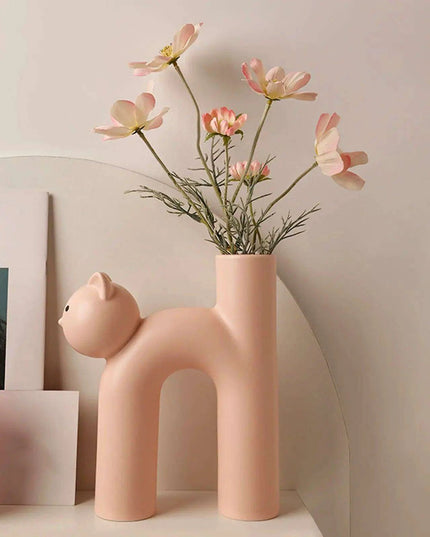 Whimsical Nordic Cat-Shaped Matte Ceramic Vase - Charming Home and Office Decor