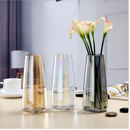 European Style Glass Vase With Transparent Flower Arrangement
