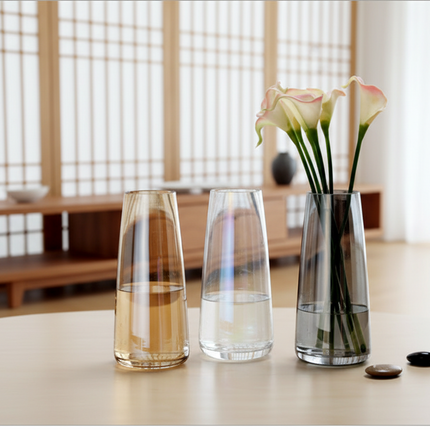 European Style Glass Vase With Transparent Flower Arrangement