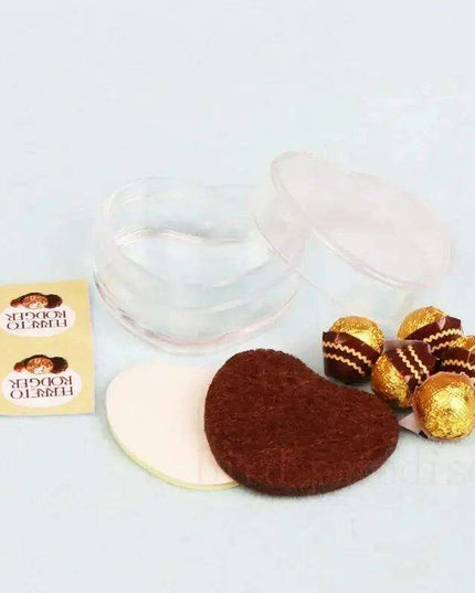 Enchanting Tiny Dollhouse Delights