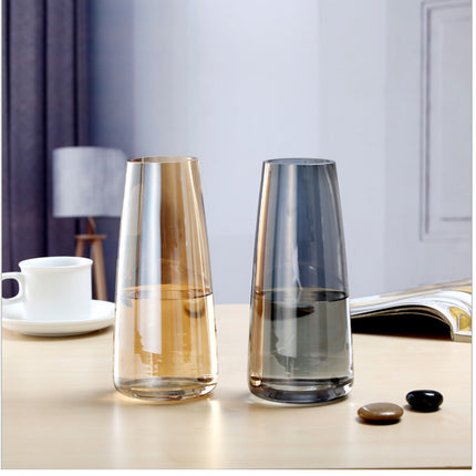 European Style Glass Vase With Transparent Flower Arrangement