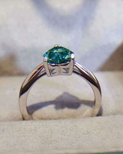 Green Diamond Heart Ring with Lab-Created Diamond Stone - A Symbol of Love and Beauty