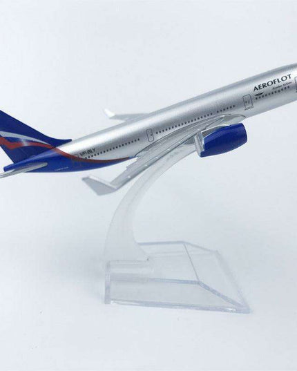Russian Airlines 16cm Alloy Airplane Model - Stunning Collectible Replica for Aviation Enthusiasts - Exceptional Craftsmanship Display Piece