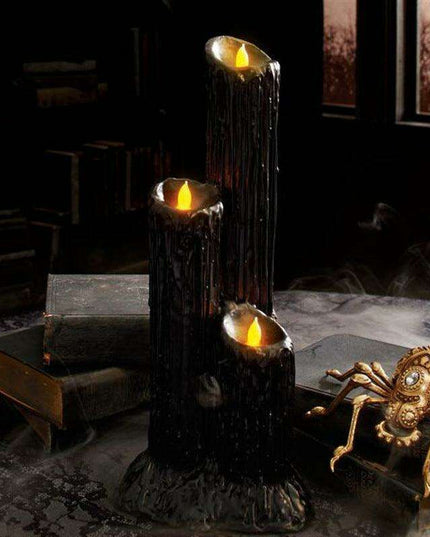 Gothic Candle Holder with Melting Effect - Spooky Decor for Halloween and Unique Gift
