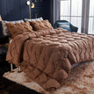 Twisted Flower Brown / 150x200cm 2.5kg