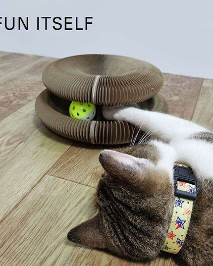 Ultimate Interactive Scratching Post - Engaging Playtime Solution for Indoor Cats