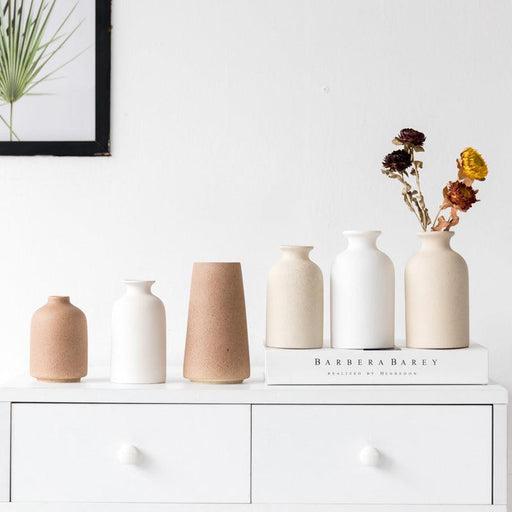 Elegant Nordic Beauty: Premium Ceramic Vase for Enduring Style and Strength