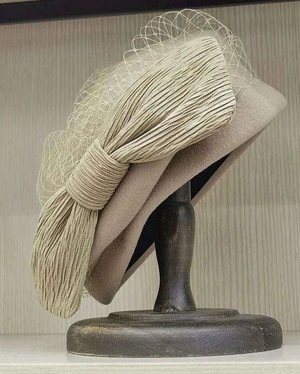 Elegant Women's Black Wool Beret with Veil and Bow – Stylish Fedora Hat for Winter Celebrations