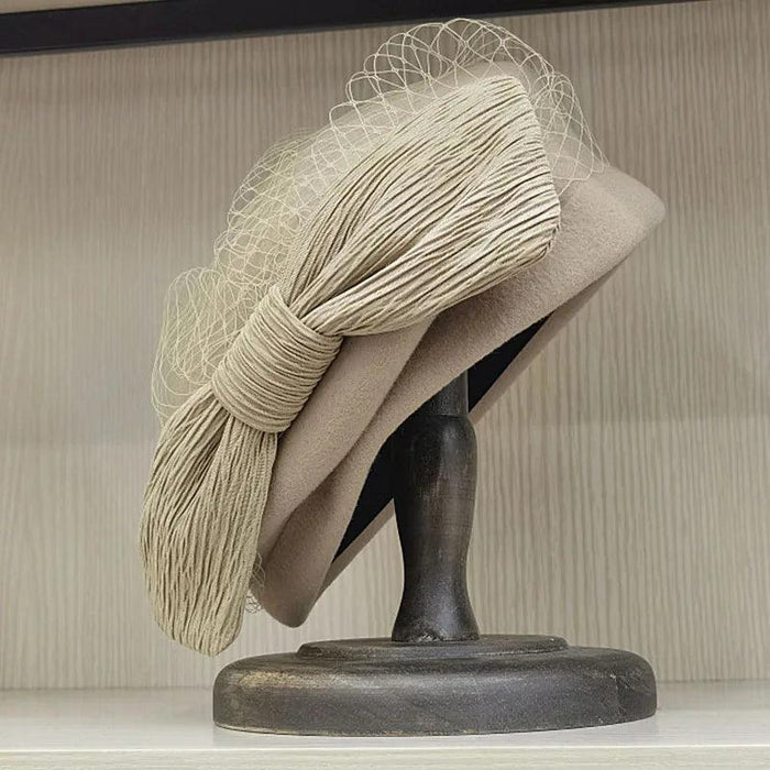 Elegant Women's Black Wool Beret with Veil and Bow – Stylish Fedora Hat for Winter Celebrations