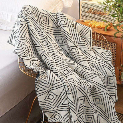 Chic Nordic Gray Geometric Acrylic Summer Blanket for Modern Living