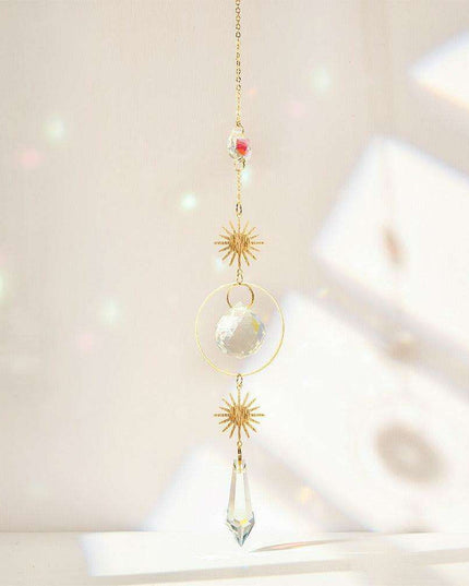 Radiant Gold Crystal Pendant Necklace - A Classic Statement of Elegance