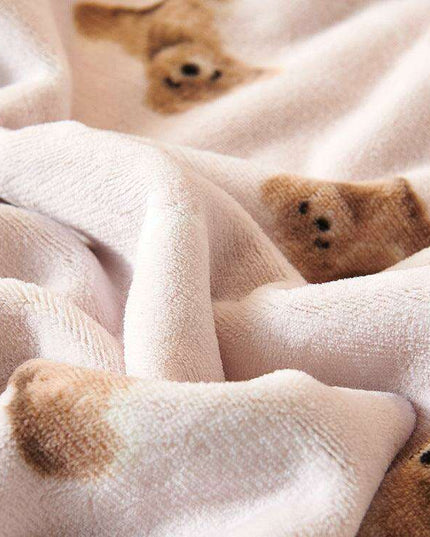Adorable Cartoon Fleece Baby Blanket: Double-Layered Winter Warmth Must-Have