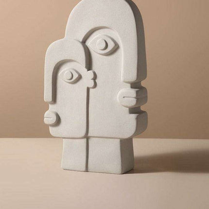 Abstract Beauty: Handcrafted Porcelain Vase with Geometric Charm- Très Elite- Très Elite