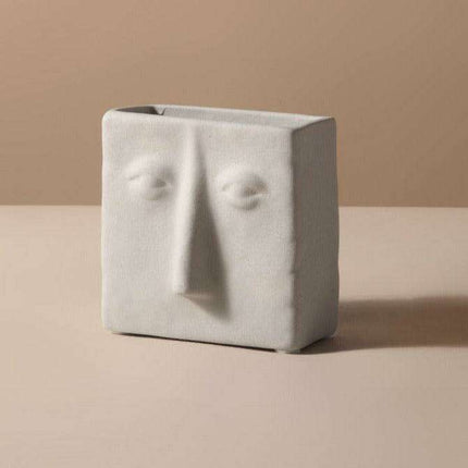 Abstract Beauty: Handcrafted Porcelain Vase with Geometric Charm- Très Elite- Très Elite