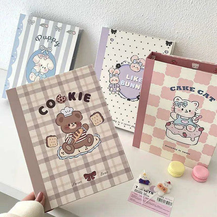 Adorable A5 Kawaii Biscuit Bear Photocard Organizer with Protective Dust Cover for Kpop Enthusiasts - Très Elite