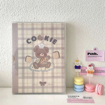 Adorable A5 Kawaii Biscuit Bear Photocard Organizer with Protective Dust Cover for Kpop Enthusiasts - Très Elite