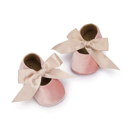 Adorable Baby Girl Crib Shoes with Butterfly Knot - Non-slip Soft Cotton Rubber First Walkers - Très Elite