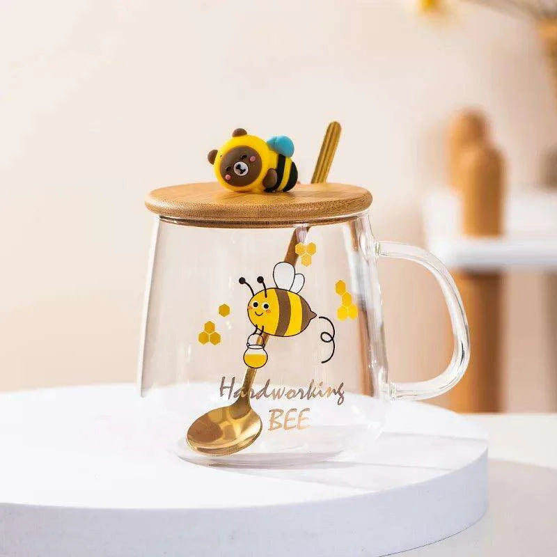 Adorable Bee-Themed Ceramic Cup with Lid – 400ml Whimsical Coffee & Tea Mug for Breakfast and Celebrations - Très Elite