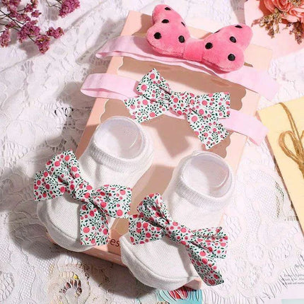 Adorable Polka Dot Bowknot Headband and Lace Flower Socks Ensemble for Stylish Little Ones - Très Elite