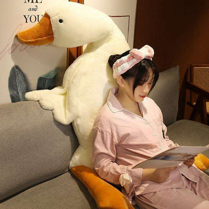 Adorable White Goose Cuddle Pillow - A Magical Keepsake for Kids - Très Elite