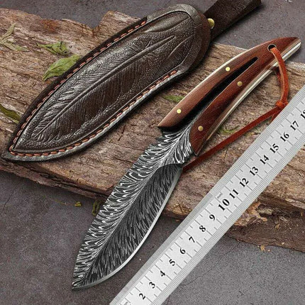 All-Purpose Carbon Steel Knife for Kitchen and Outdoor Use - Très Elite