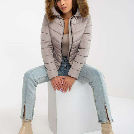 All-Weather Polyester Jacket: Style and Comfort for Everyone - Très Elite