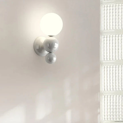 Amigo Wall Lamp