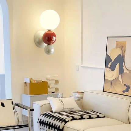 Amigo Wall Lamp