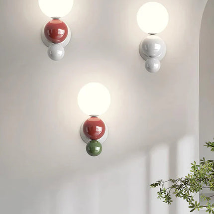 Amigo Wall Lamp