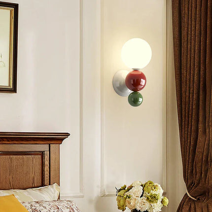 Amigo Wall Lamp