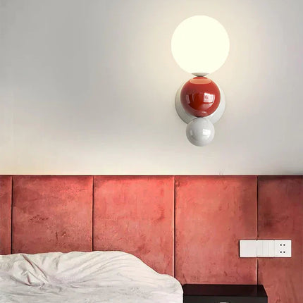 Amigo Wall Lamp