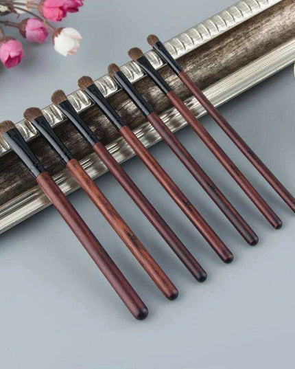 Ultimate Eye Artistry: Anmor 7-Piece Brush Set for Precision & Versatile Blending