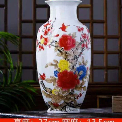 Antique Chinese Ceramic Vase with Intricate Animal Motif - Timeless Charm- Très Elite- Très Elite