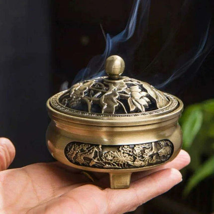 Antique Hollow Copper Incense Burner with Three Legs - Elegant Zen Decor for Home and Yoga Spaces - Très Elite