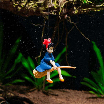 Aquatic Harmony: Chinese-Inspired Resin Sculpture for Enchanting Aquariums - Très Elite