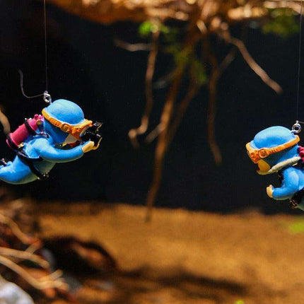 Aquatic Harmony: Chinese-Inspired Resin Sculpture for Enchanting Aquariums - Très Elite