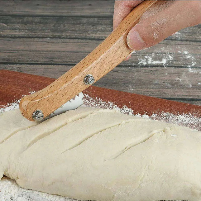 Artisan Bread Mastery Kit: Superior Scoring & Dough Cutting Tools