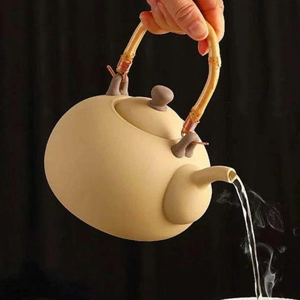 Artisan Clay Tea Set with Classic Kettle and Kung Fu Teapot for Elegant Brewing - Très Elite