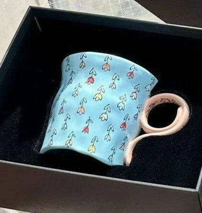 Artisan Crafted Porcelain Mugs - A Thoughtful Gift for Beloved Friends - Très Elite